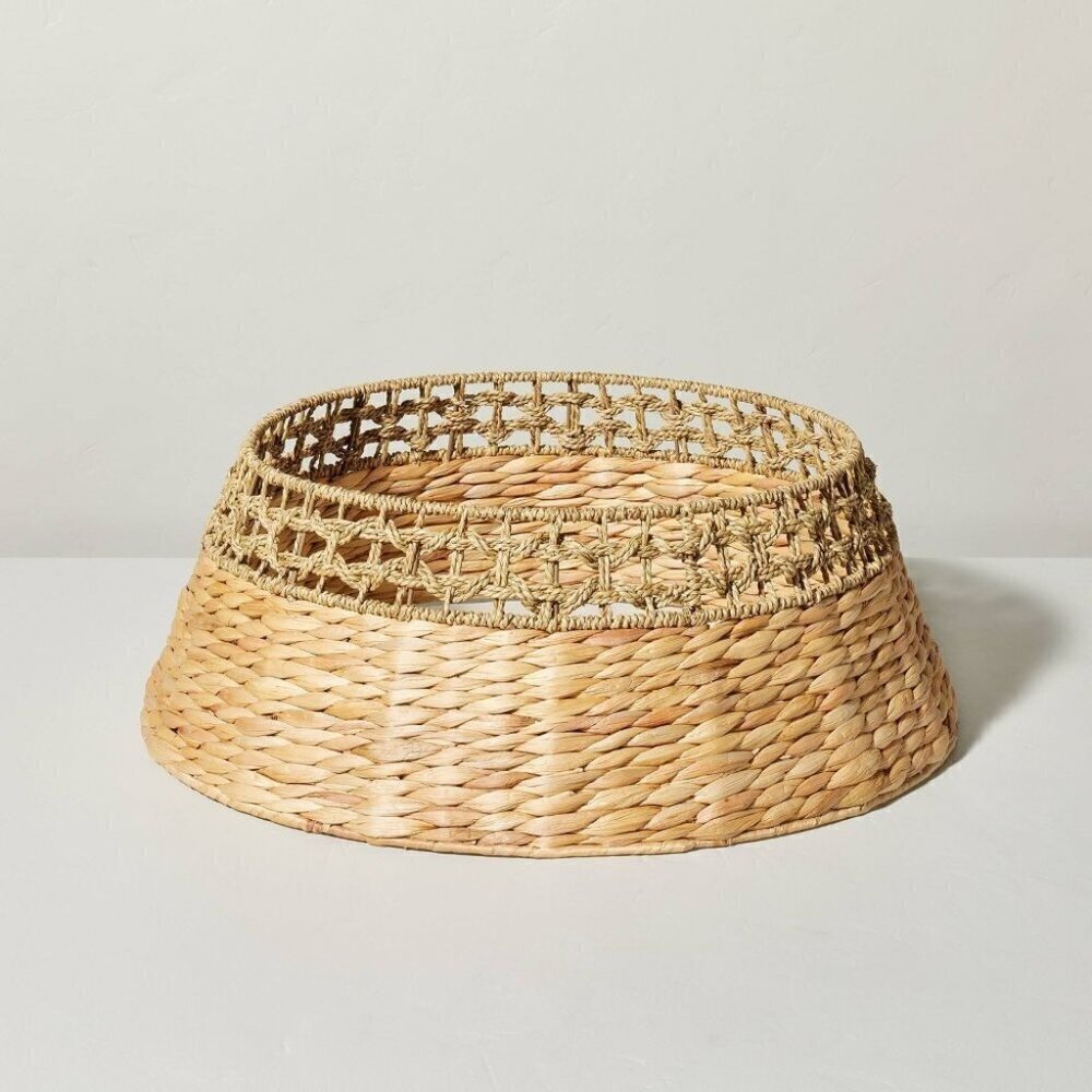 26" Basket‎ Woven Christmas Tree Collar Light Brown -Hearth & Hand Magnolia 2023